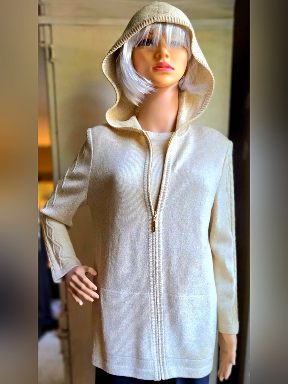 St John Sport Petite P Gold Metallic Knit Hooded Jacket Shell 2 Piece Set